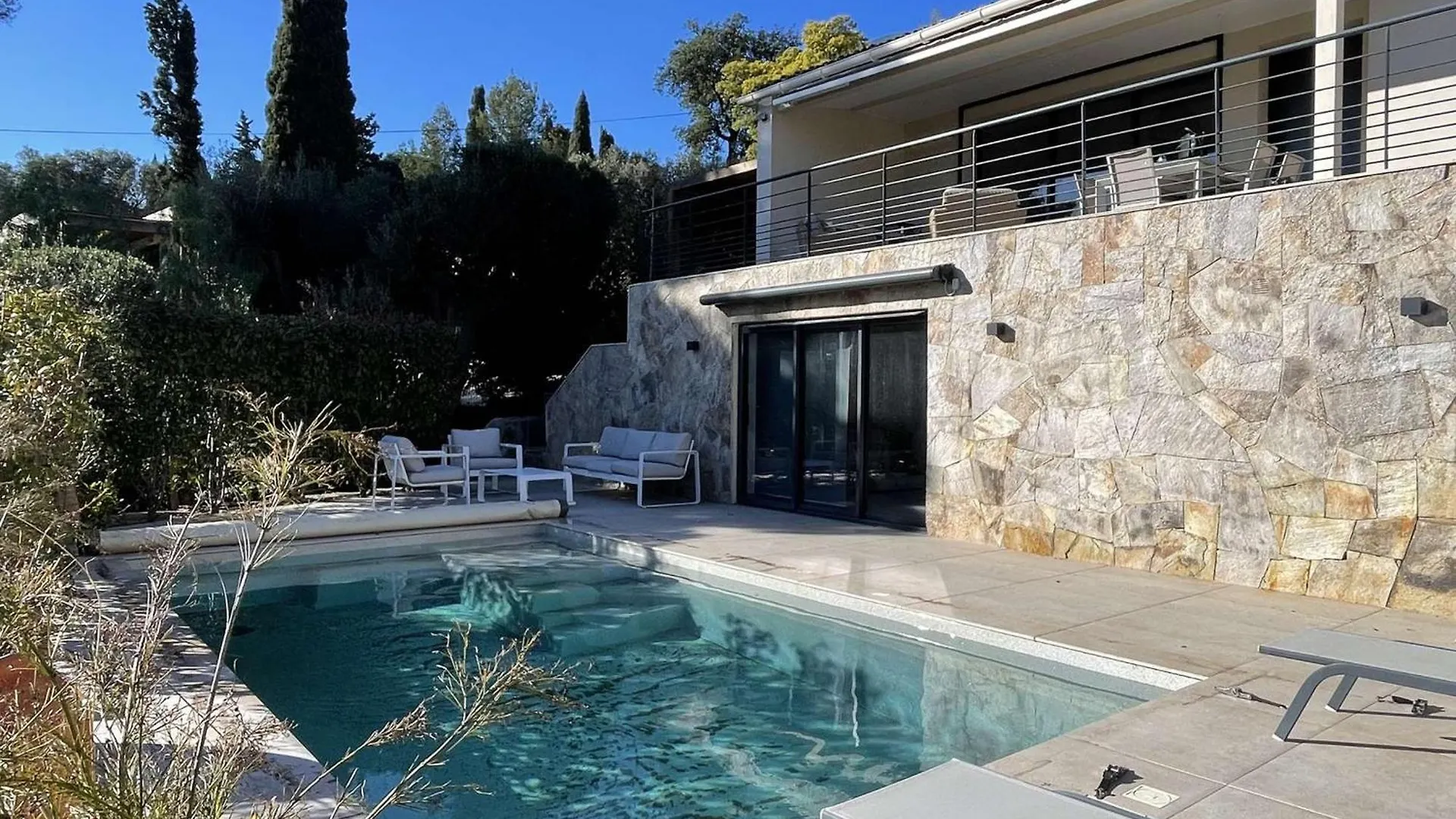 Villa Climatisee A Bormes-Les-Mimosas Avec Piscine Privee - Fr-1-308-206